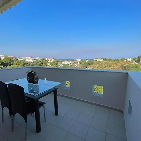 De Manu Vilă Rhodes City