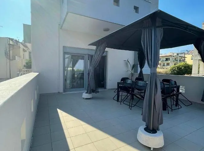 De Manu * Rhodes City