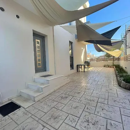 Villa De Manu