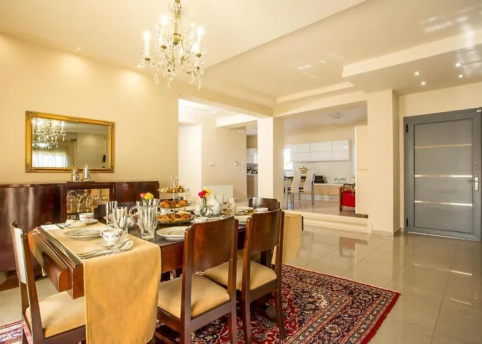 Vila De Manu Rhodes City